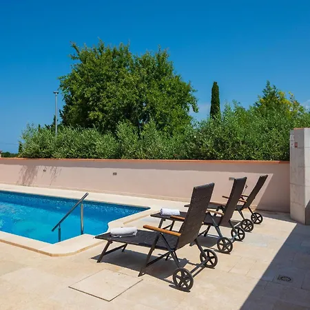 In With Wifi * Пула