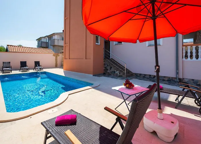 In With Wifi Apartment Pula